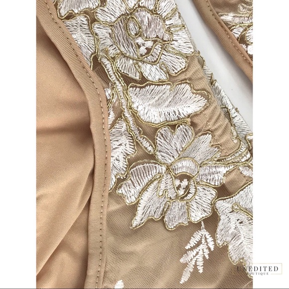 Lace Floral Bikini - Picture 5 of 7